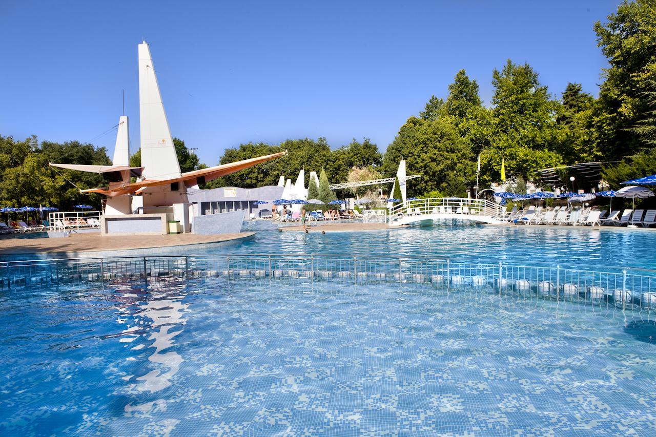 Hotel Ralitsa Aquaclub Albena Exterior photo